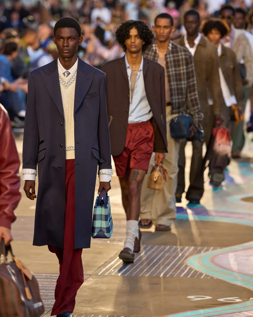 lv-show-ss26-thum